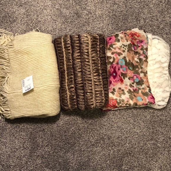 Accessories - Bundle of 3 Infinity Scarves
